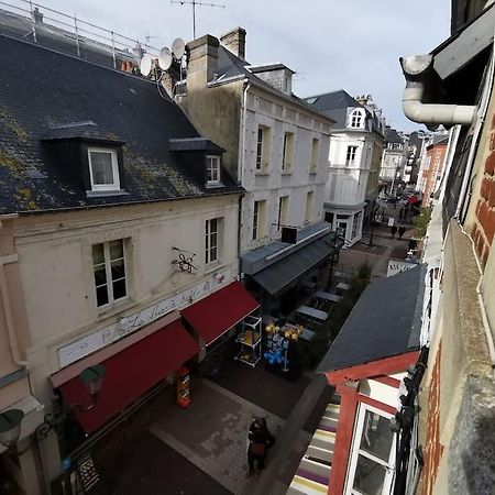2 Pieces Au Coeur De Trouville / Rue Des Bains Exterior photo